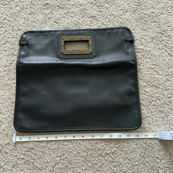Tomas Maier Fold-Over Black Leather Clutch - Picture 2 of 7